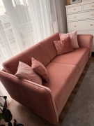 Selsey kanapa rozkładana trzyosobowa Leners na czarnych nóżkach brudny róż 