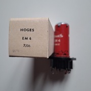 Lampa EM-4 z podstawką.