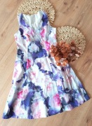 fioletowa kwiecista midi sukienka rozkloszowana Kaliko 40L w kwiaty