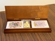 Zestaw do gry w karty i kości drewniane etui elegancki komplet 