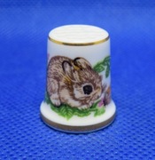 Naparstek Kolekcjonerski Porcelanowy Longton Hall Mały Króliczek 
