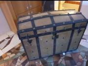 Antyczna skrzynia, kufer niemiecki z XIX w.