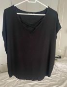 T-shirt krój nietoperzowy F&F