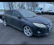 Ford focus MK3 2012r FB lewy błotnik oryginal do założenia w kolor LEWY