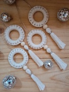 Śliczne drewniane zawieszki choinkowe – 4 sztuki rękodzieło