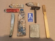 Niemieckie przybory toaletowe - wykopki z ziemianki