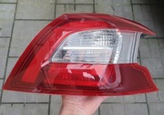 PEUGEOT 308 T9 HB LAMPA PRAWA 9677817580