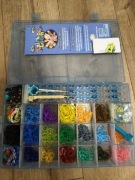 Rainbow loom. Zestaw do robienia bransoletek z gumek.
