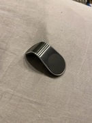 Uchwyt na magnes do kratki samochodu