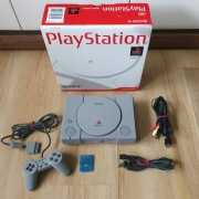 Sony PlayStation 1 SCPH-5500 Komplet w kartonie – idealna pod mod!