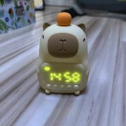 Budzik LED w Kształcie Kapibary - Beżowy