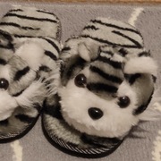 Pluszowe kapcie klapki roz.29