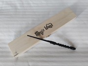 Różdżka Ginny Weasley w pudełku Harry Potter 