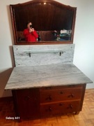 Komoda lite drewno z lustrem i marmurowym blatem