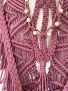 Makrama na ścianę boho ozdoba ścienna jagodowy