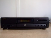 Universum CD-4035     .