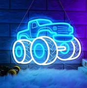 NEON MONSTER TRUCK SAMOCHÓD NA DUŻYCH KOŁACH LAMPKA LED SZYLD TERENÓWKA 