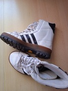 Wysokie półbuty na grubszej podeszwie