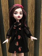 Ubranie Monster High - styl Draculaura