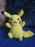 Pikachu maskotka pokemon 