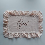 Poszewka lniana z haftem 