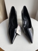 Szpilki Zara czarne lakierowane klasyczne 39 8cm w szpic