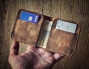 Portfel Maverick ręcznie robiony ze skóry – prostota i klasa