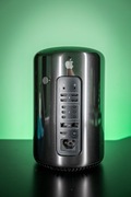 Mac Pro 6.1  3Ghz 8-core Intel XEON E5  32GB RAM SSD 512 AMD 2xD700