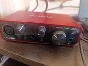 Focusrite 3rd solo + monitory studyjne Alesis elevate 4