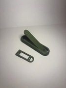 Futurystyczny chowany wieszak na ścianę