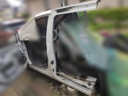 Toyota Sienna III słupek A + B LEWA strona