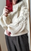 Sweter oversize z szerokimi rękawami, naszywane kwiaty 