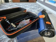 Jump Starter Booster 38,5Wh Kompresor Samochodowy Powerbank Latarka do Auta