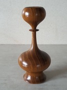 Śliczny, mały świecznik, drewno, Skandynawia, lata 60-te, wysokość 13 cm