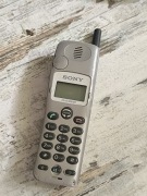 ZABYTKOWY TELEFON SONY CMD-CD5 Z BATERIĄ 