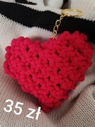 Breloczek serce z makramy 