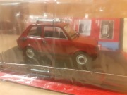 Polski FIAT 126P FL - 1:24 Kultowe Samochody PRL-u Nr. 77