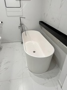 Wanna wolnostojąca marmorin