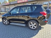 Do sprzedania Toyota RAV4 napęd na 4 koła.