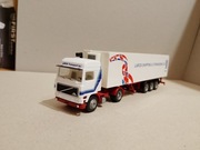 Herpa 1/87 Volvo F12 Laros 
