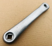 Lewa Korba SUGINO JAPAN SHIMANO 170mm ramie mechanizmu srebrna ALU Kwadrat