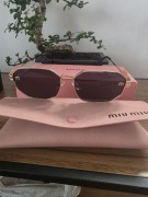 Okulary przeciwsłoneczne Miu Miu