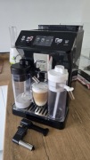 Ekspres Delonghi Cold Brew Eletta Explore ECAM450.55.G
