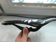 Karbon Siodło / siodełko_BUZZARD_Carbon lekkie siodło 142gram