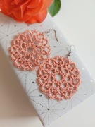 Kolczyki koła koronkowe frywolitka pudrowy róż