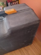 Duża walizka do przechowania i przenoszenia spawarki i osprzętu. 