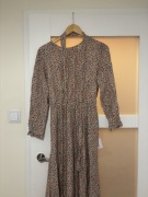 Sukienka Orta Midi S w kwiaty z rozcięciem. Made in France