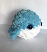 Brelok maskotka wielorybek amigurumi ręcznie robiony