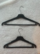 Wieszaki firmy TOMPLAST W009 PP