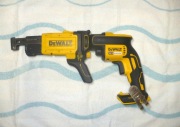 WKRĘTARKA DEWALT DCF620 Z PODAJNIKIEM DO PŁYT GK